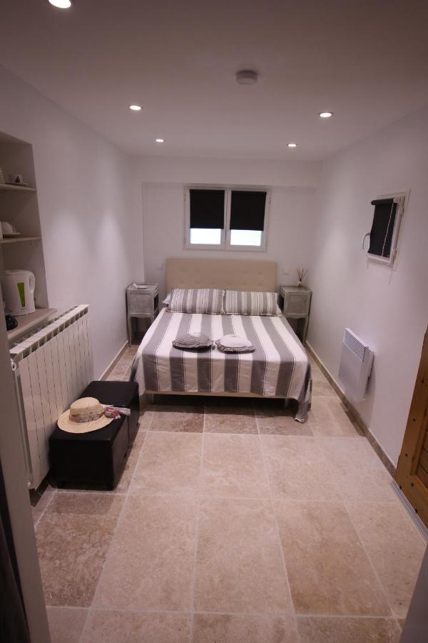 Villa Jalna Chambre, Suites Et Appartement 罗科福尔雷潘 外观 照片