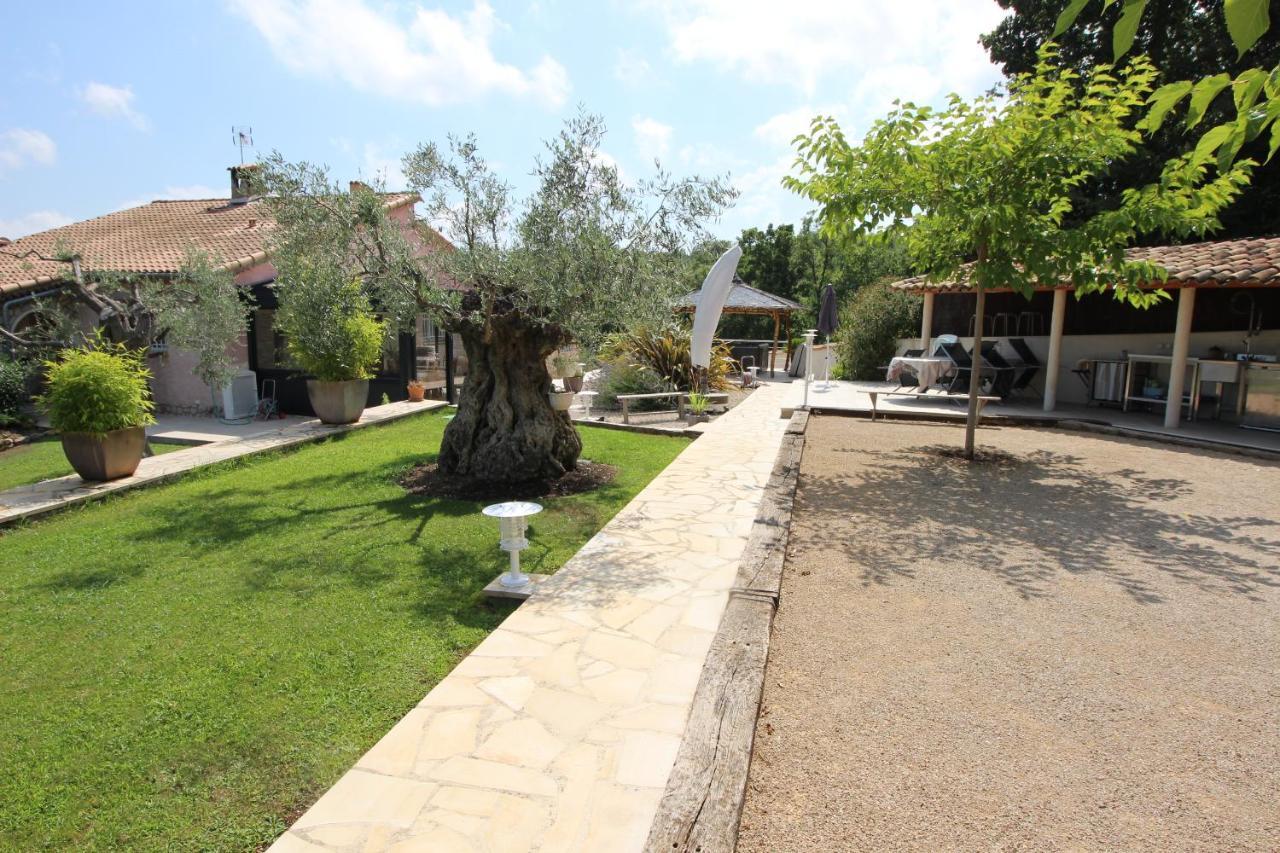 Villa Jalna Chambre, Suites Et Appartement 罗科福尔雷潘 外观 照片