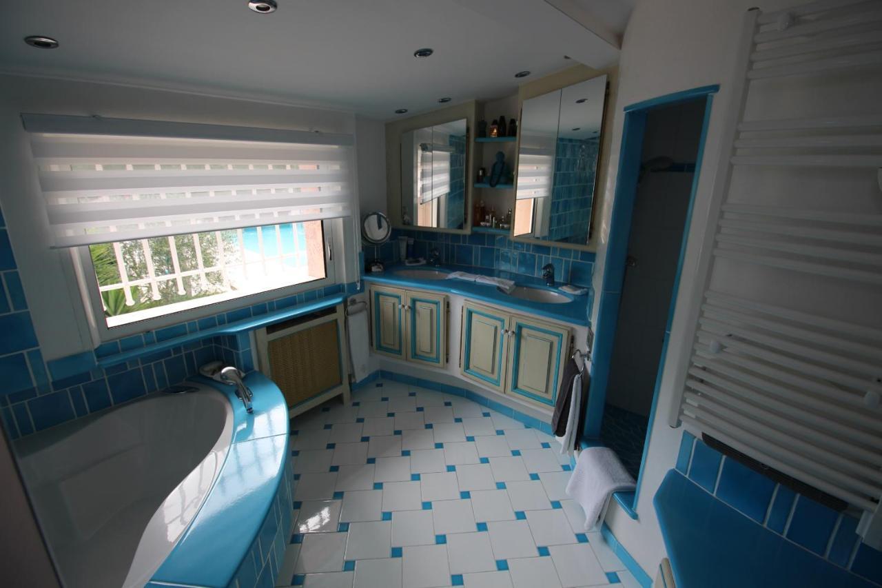 Villa Jalna Chambre, Suites Et Appartement 罗科福尔雷潘 外观 照片
