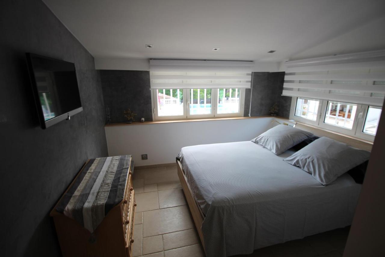 Villa Jalna Chambre, Suites Et Appartement 罗科福尔雷潘 外观 照片